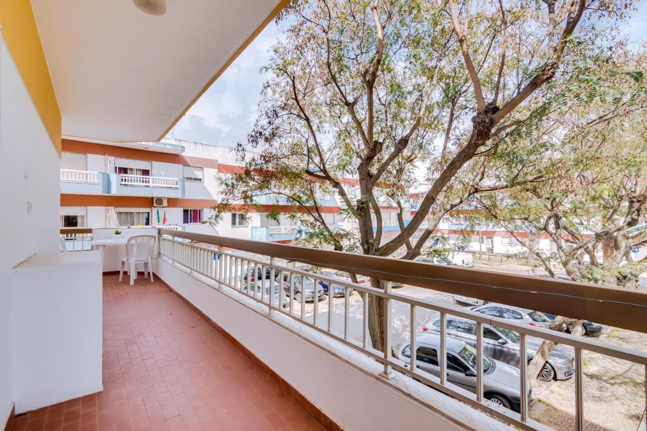 Quarteira 2Br - Near The Beach At Homesbyfc Exterior foto